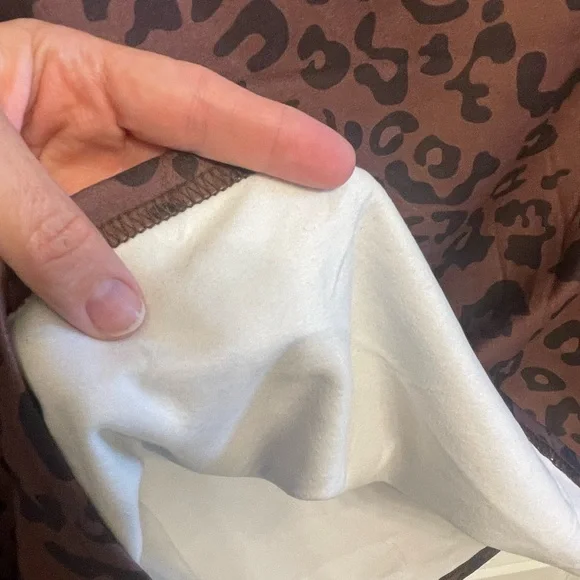 Leopard Print Sweatshirt in Brown - Picture 6 of 6